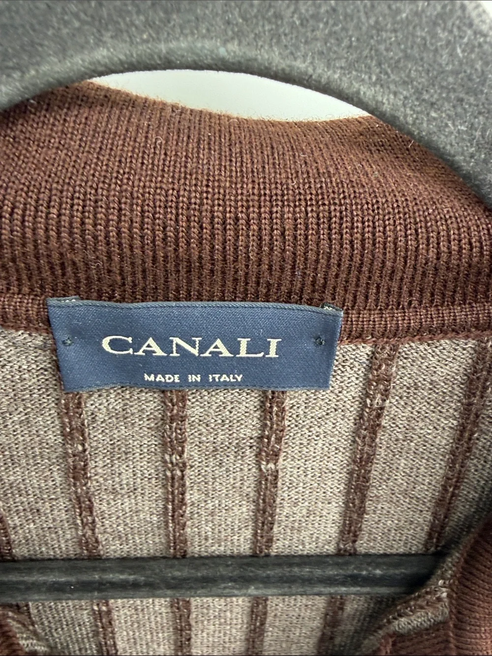 Canali Made In Italy 100% merino wool ribbed button up collared sweater top